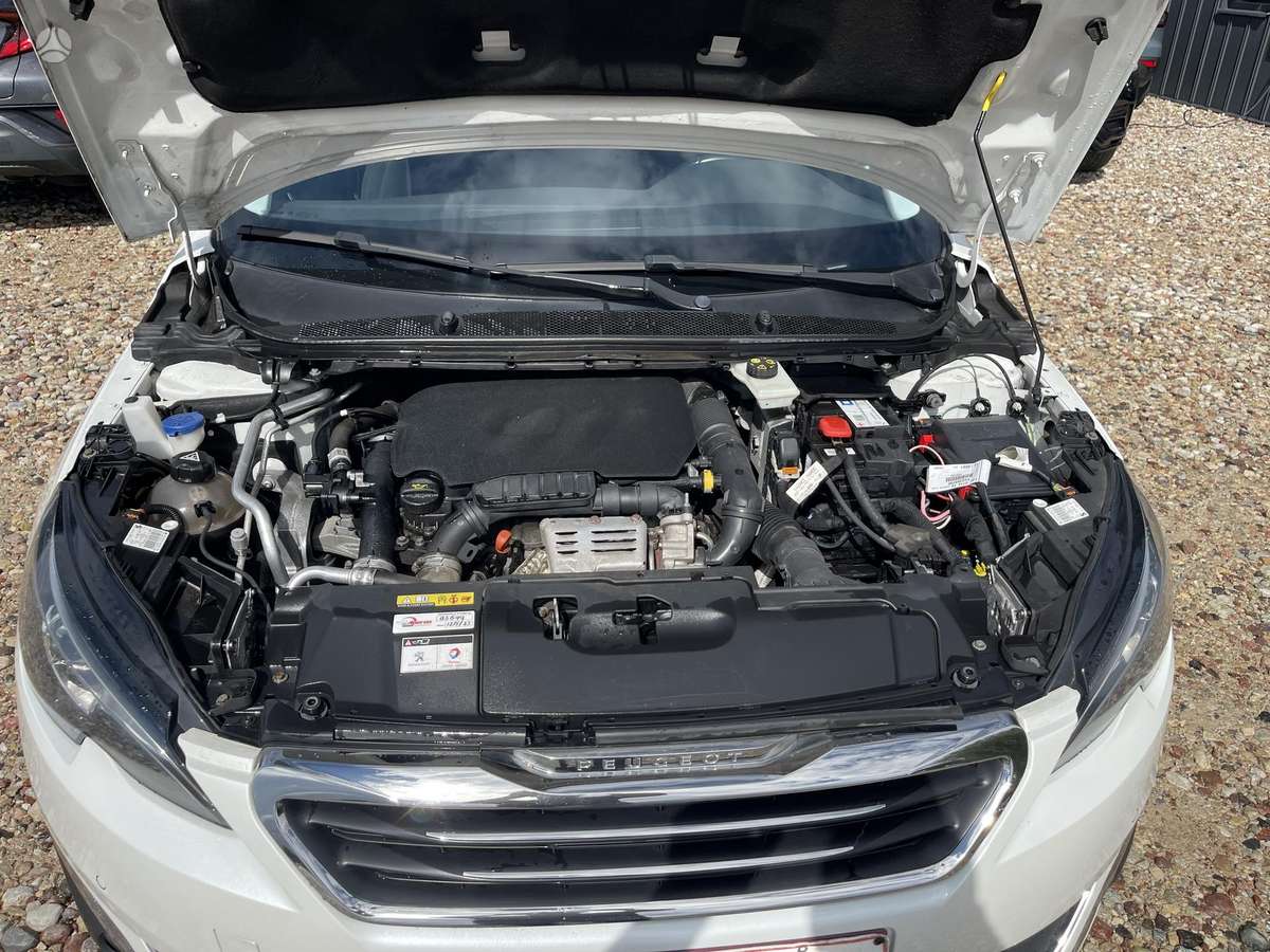 Peugeot 308, 1.2 l., Универсал