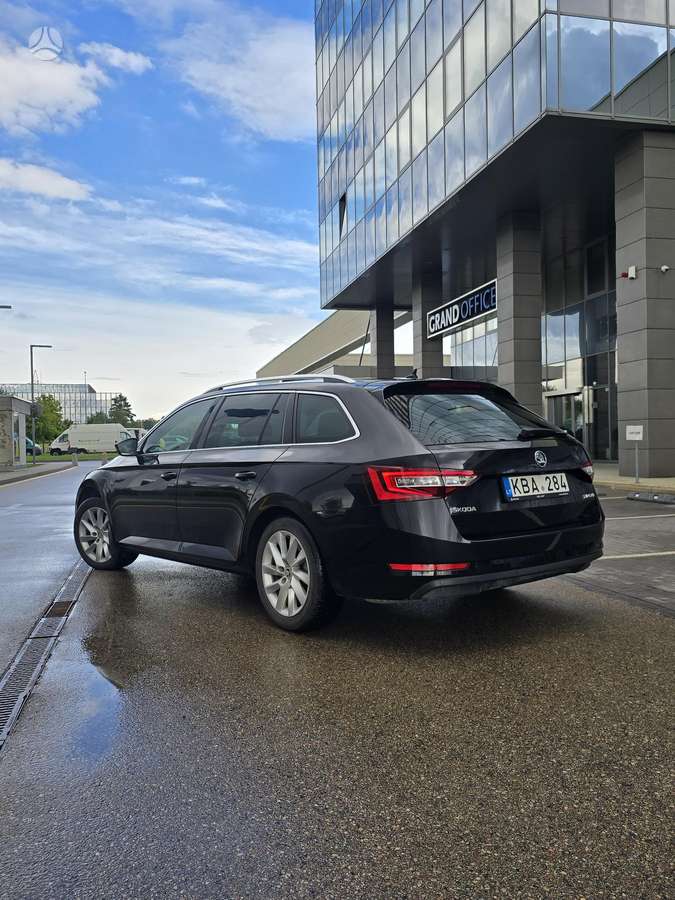 Skoda Superb, 2.0 l., Универсал