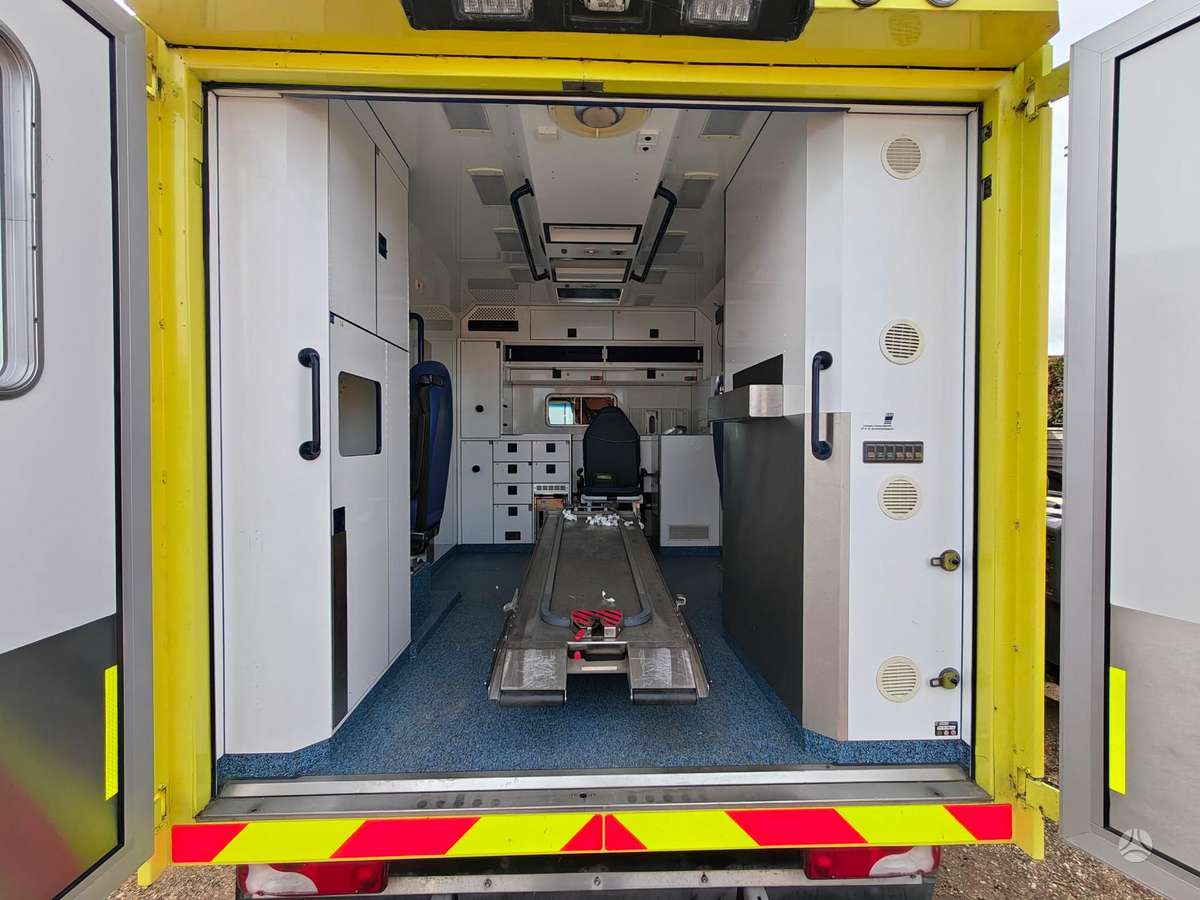 Mercedes-Benz SPRINTER 515, kita