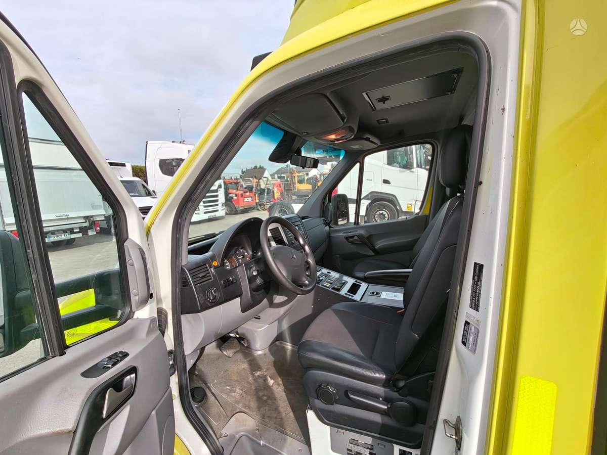 Mercedes-Benz SPRINTER 515, cits
