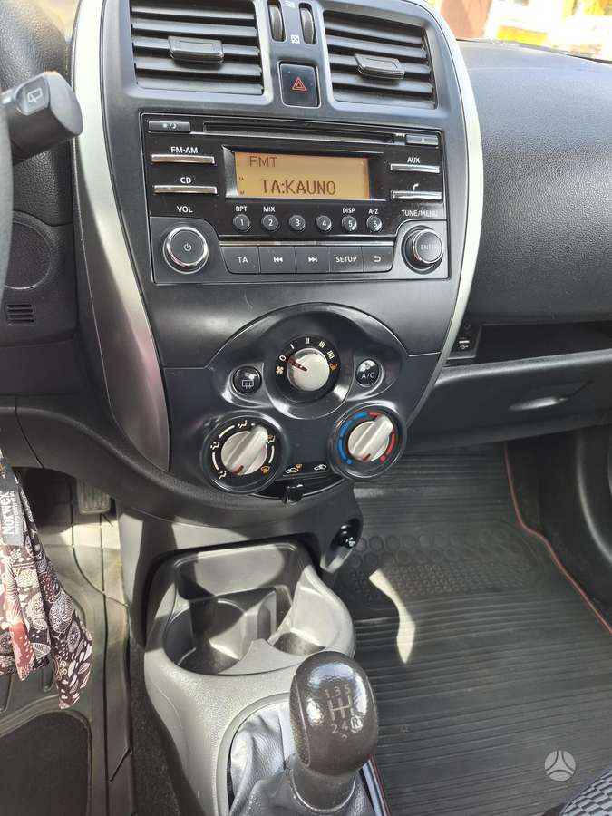 Nissan Micra, 1.2 l., hatchback