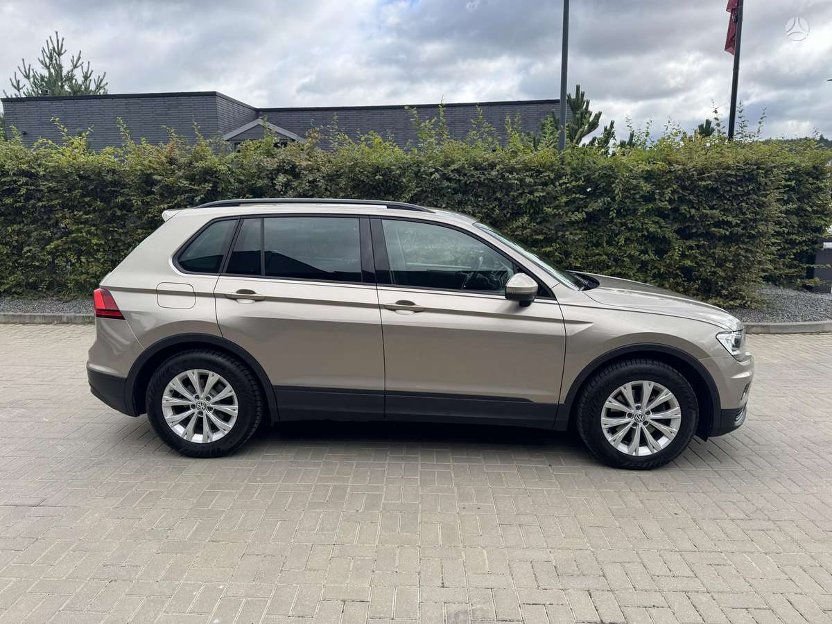 Volkswagen Tiguan - 4