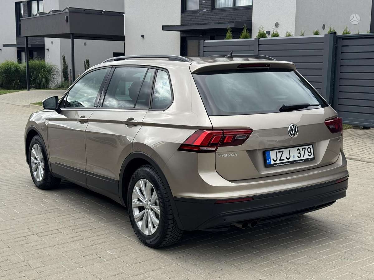 Volkswagen Tiguan - 7