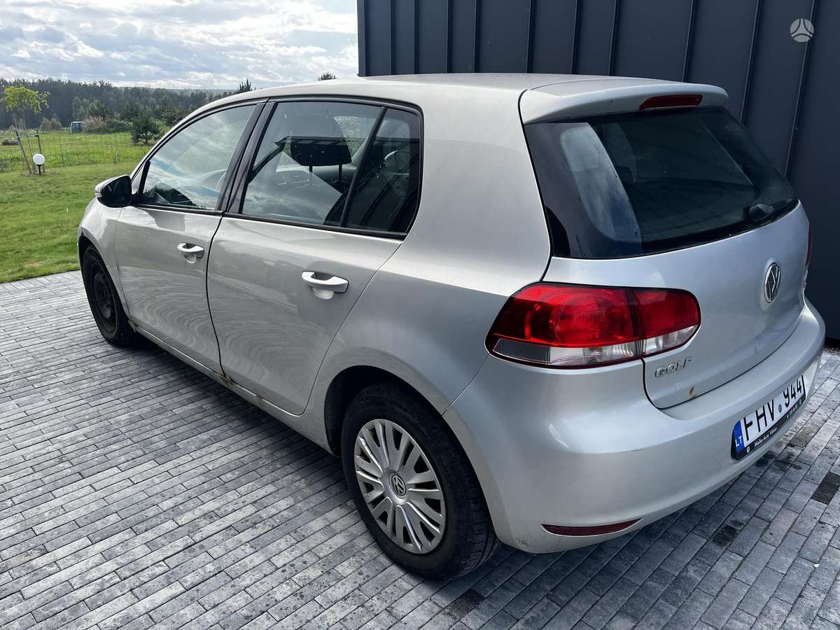 Volkswagen Golf - 3