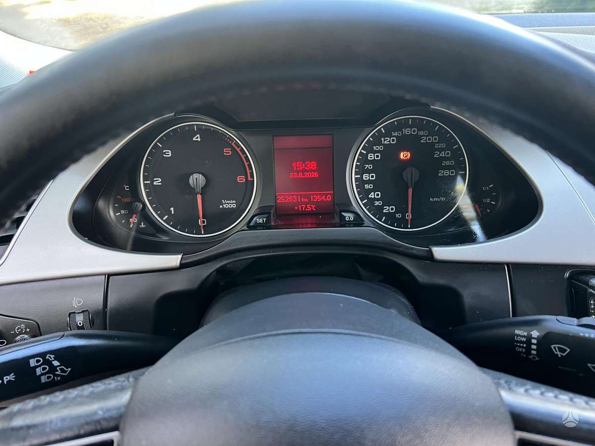 Audi A4, 2.0 l., universalas