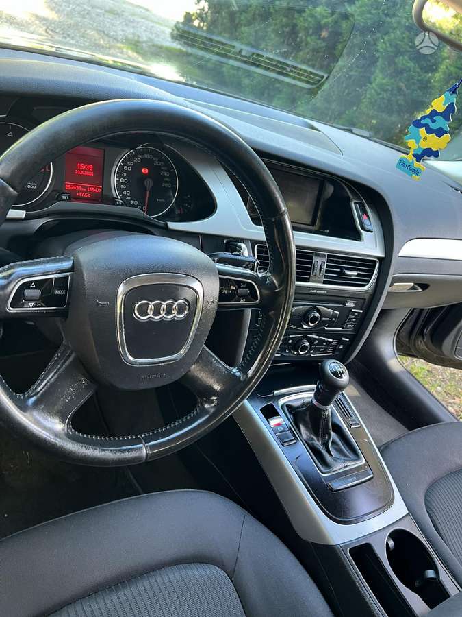 Audi A4, 2.0 l., universalas