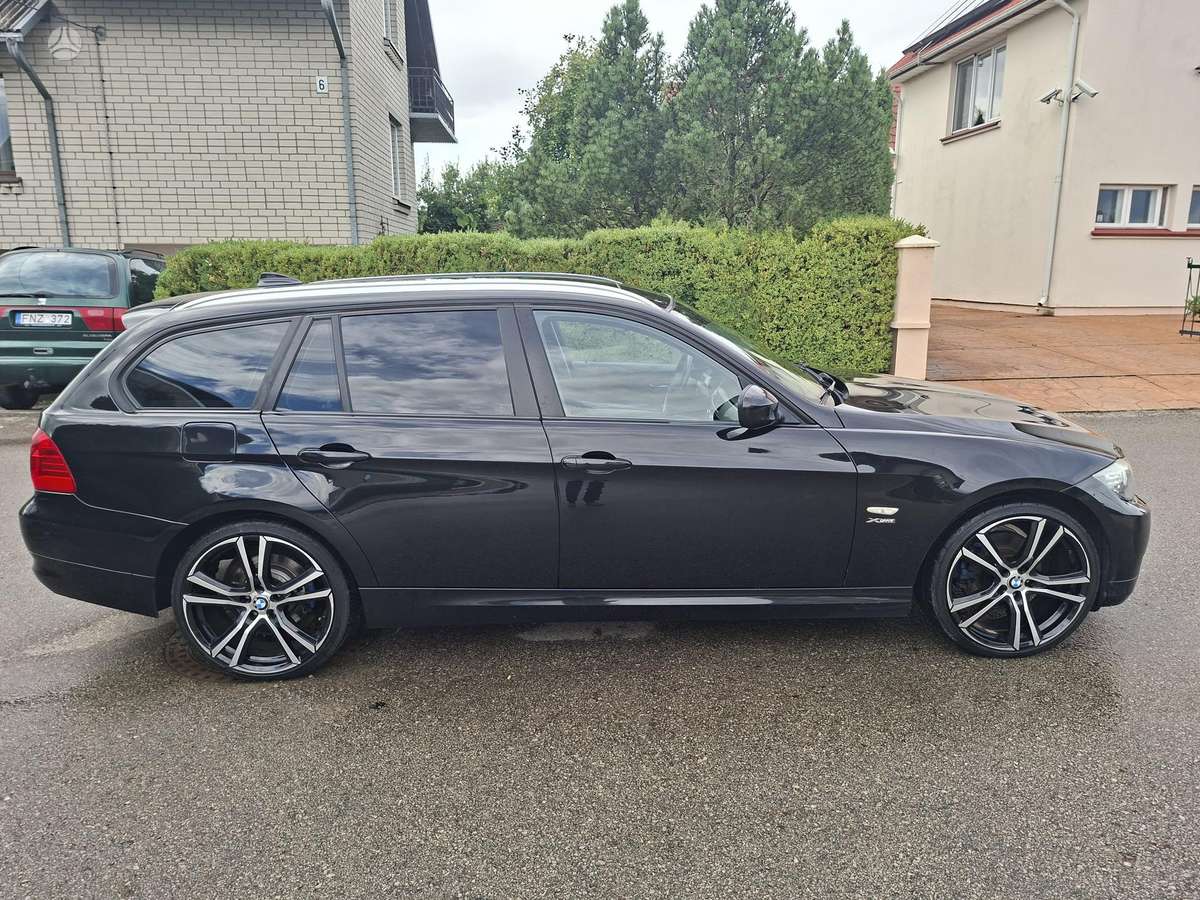 BMW 320, 2.0 l., wagon