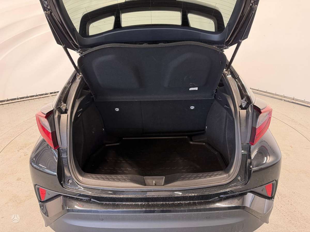 Toyota C-HR - 10