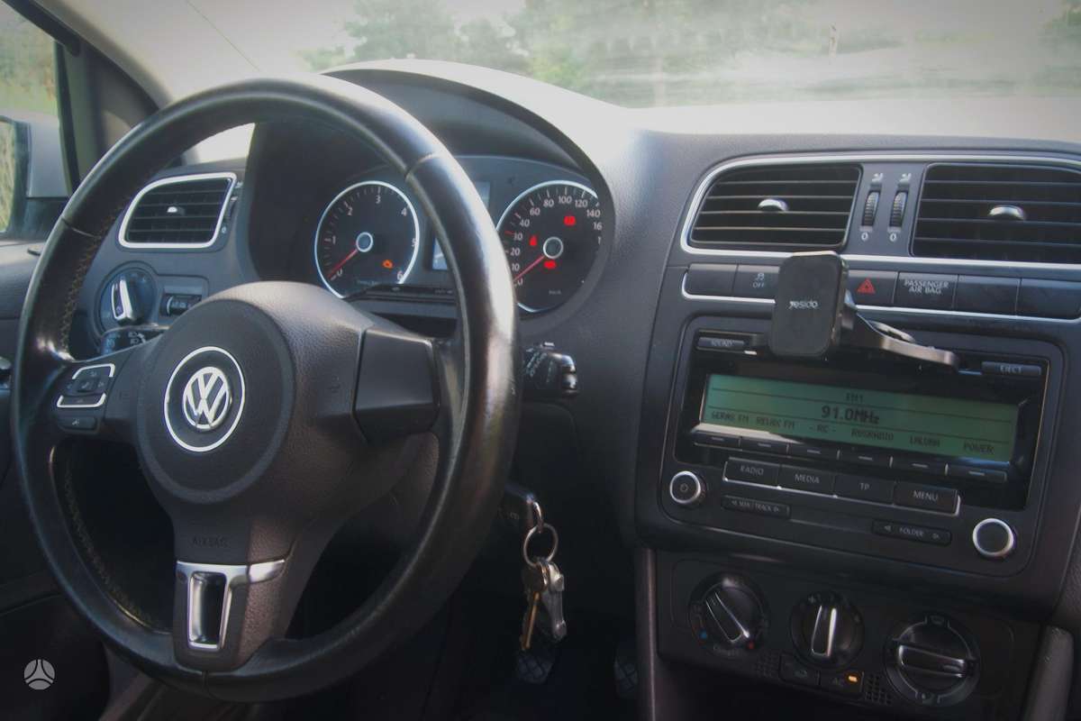 Volkswagen Polo - 5