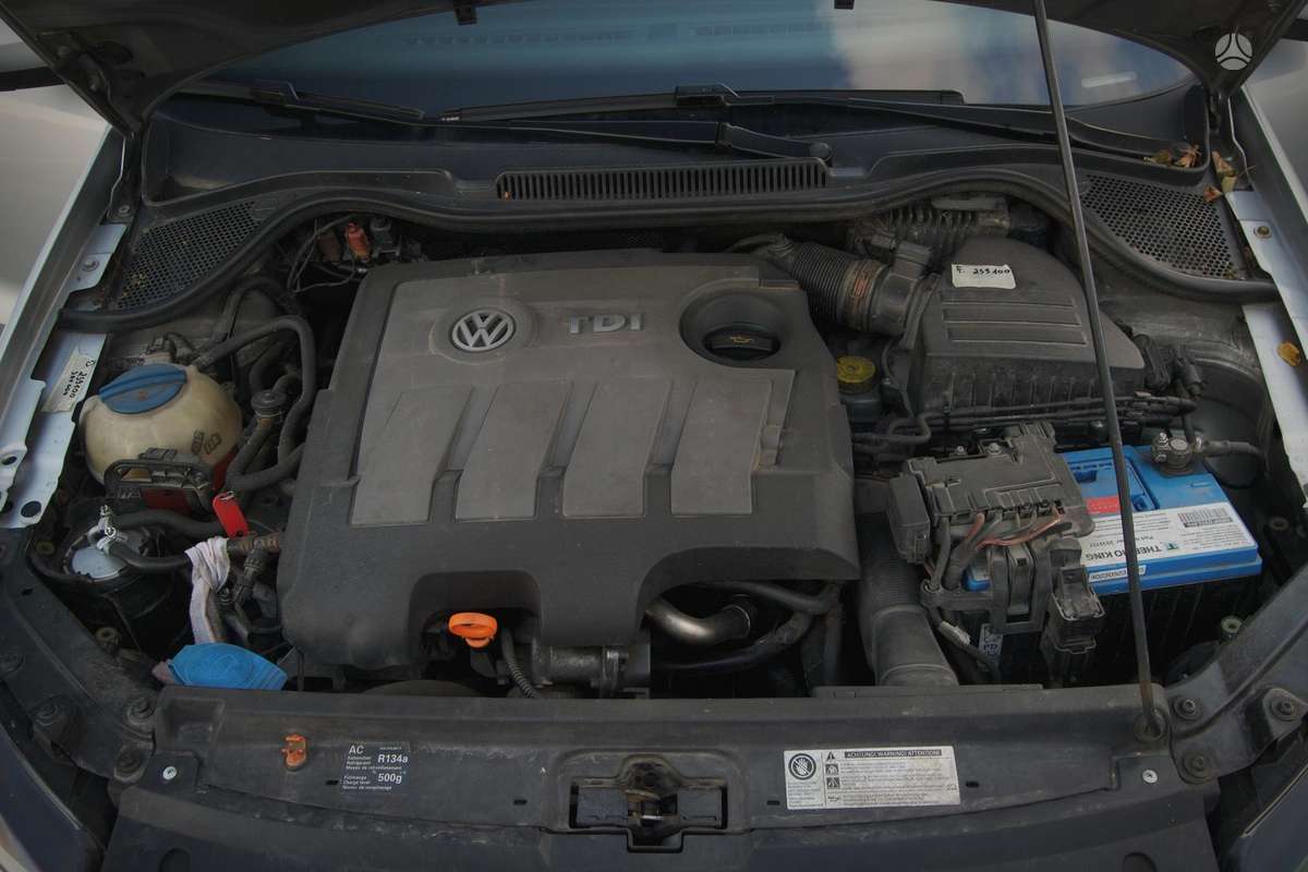Volkswagen Polo - 9