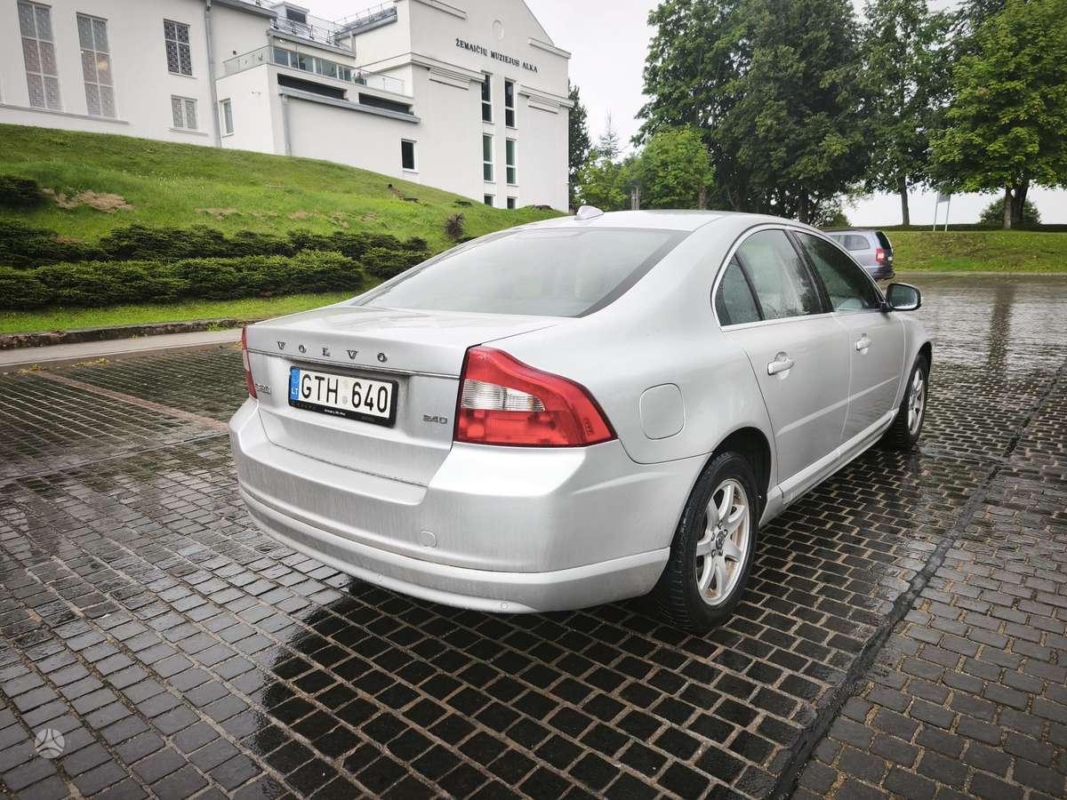 Volvo S80, 2.0 l., Седан