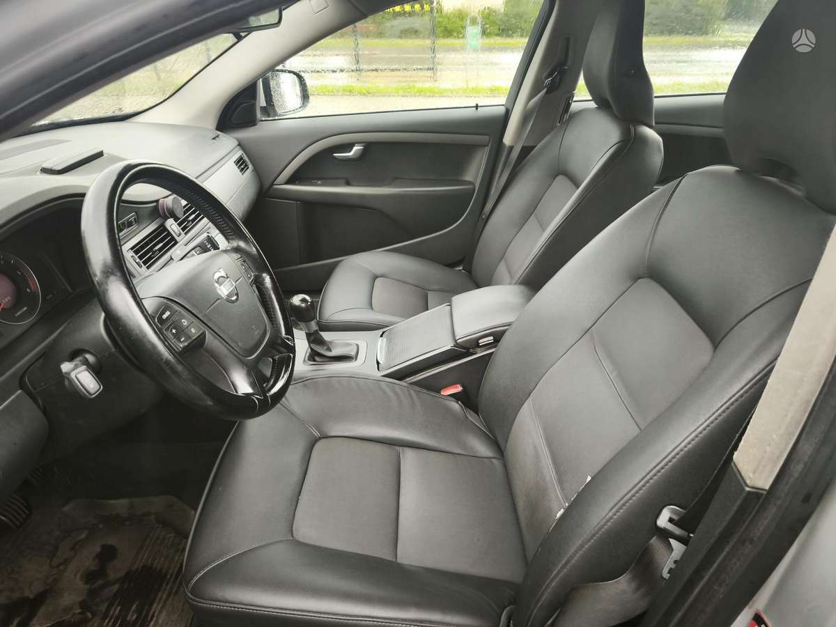 Volvo S80, 2.0 l., Седан