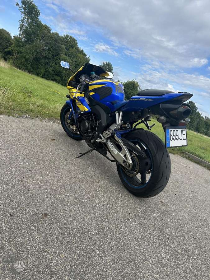 Honda CBR 1000cc, спортбайки / superbikes