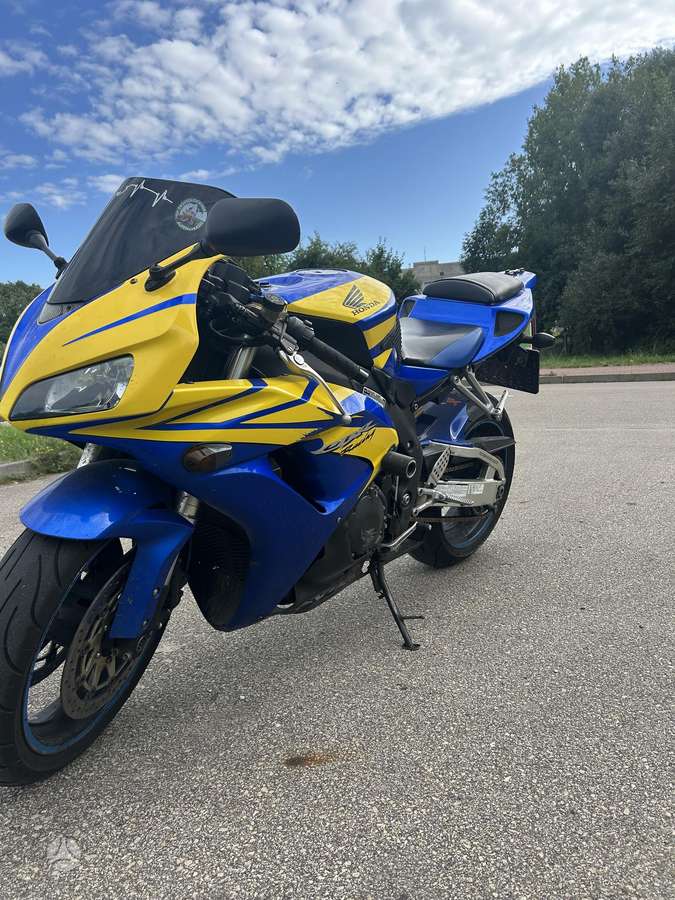 Honda CBR 1000cc, спортбайки / superbikes