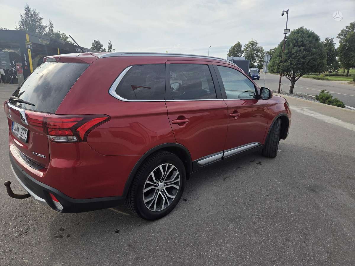 Mitsubishi Outlander, Внедорожник / Кроссовер