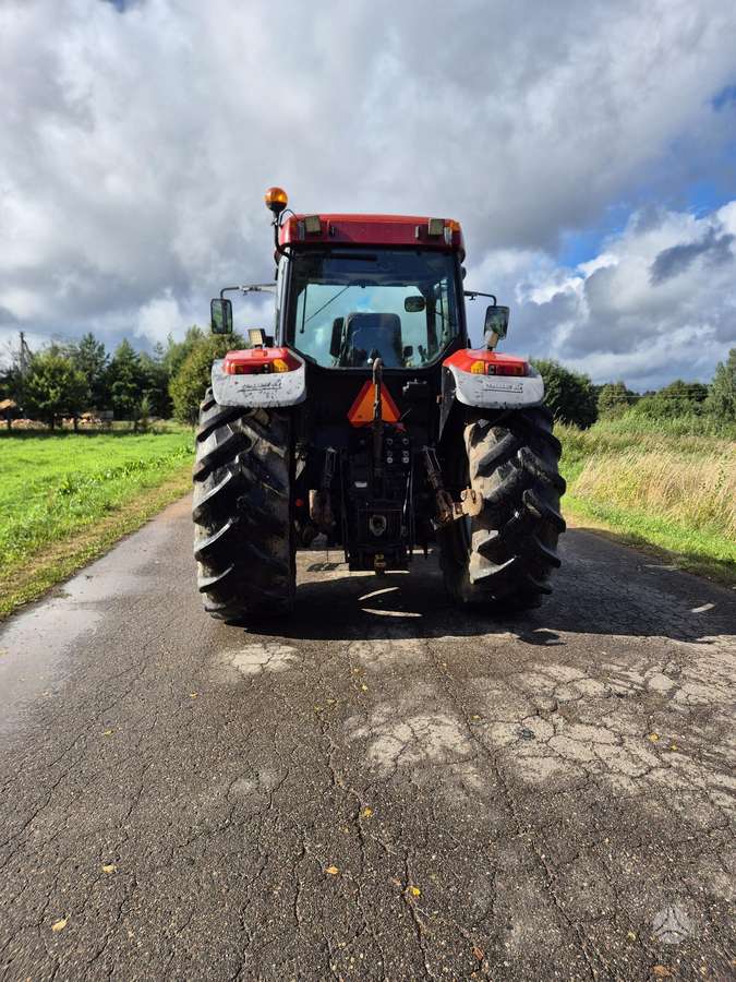 Case-IH MX120, tractors