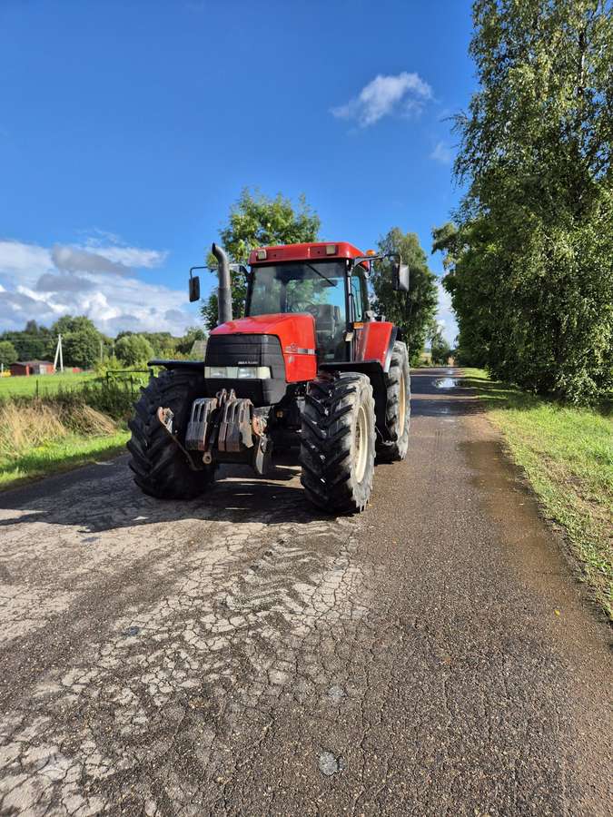 Case-IH MX120, traktori