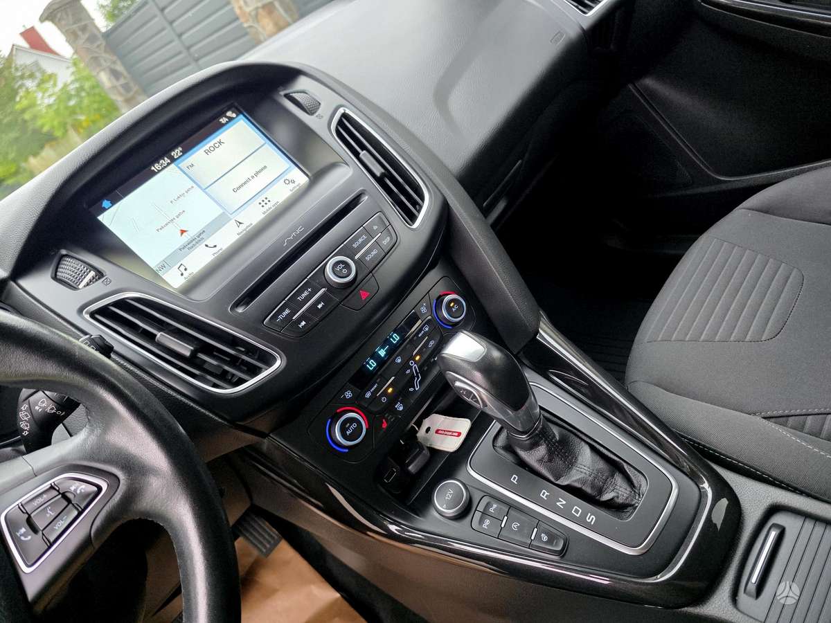 Ford Focus, 1.0 l., Хэтчбек