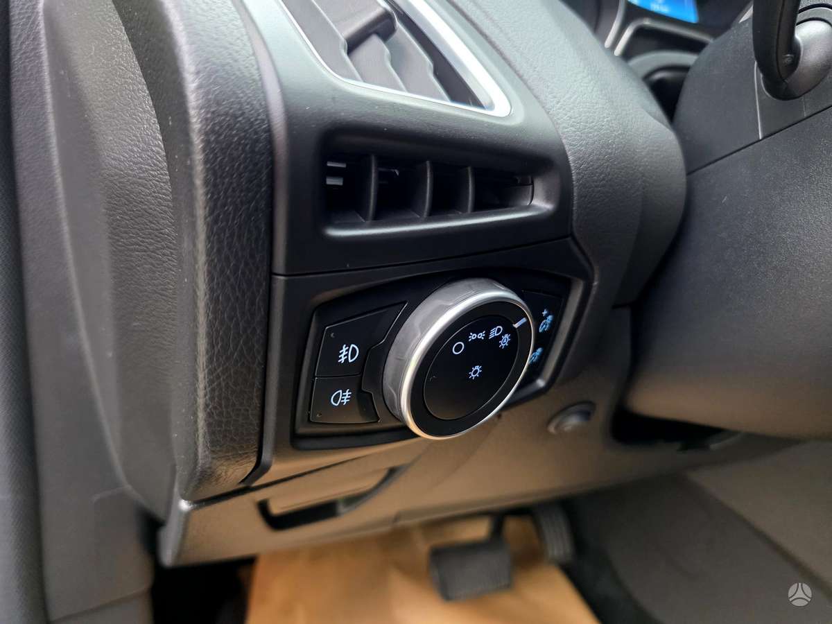 Ford Focus, 1.0 l., Хэтчбек