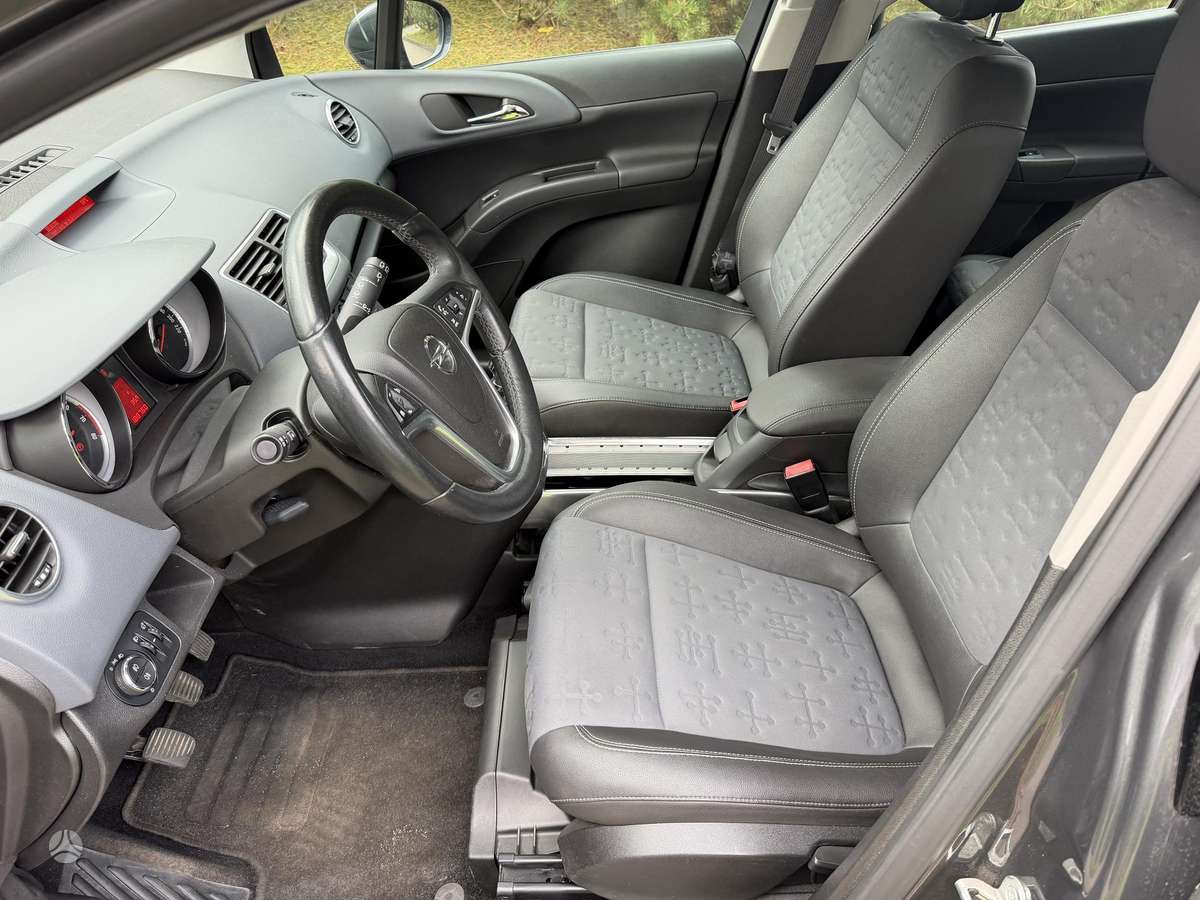 Opel Meriva, 1.4 l., Минивэн