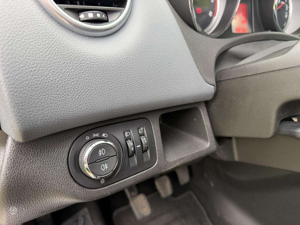 Opel Meriva, 1.4 l., Минивэн