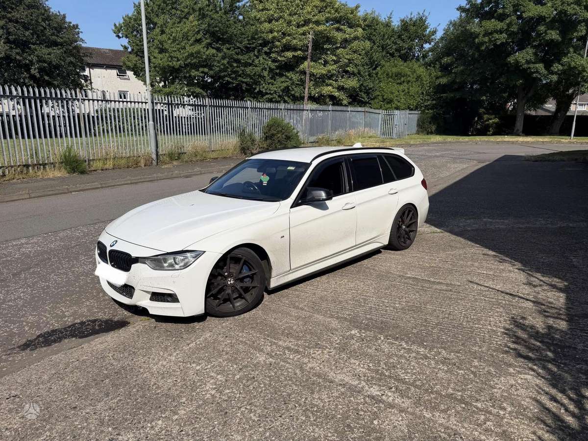 BMW 330