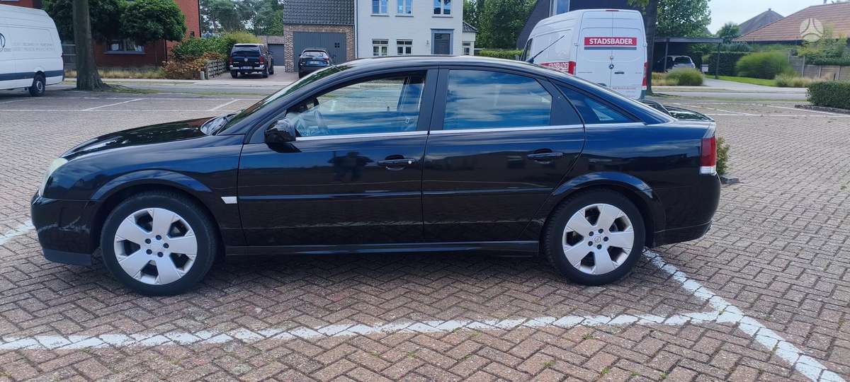 Opel Vectra, 2.2 l., Хэтчбек