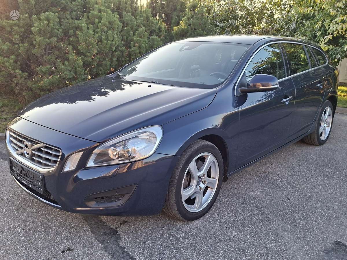 Volvo V60, 2.4 l., hatchback