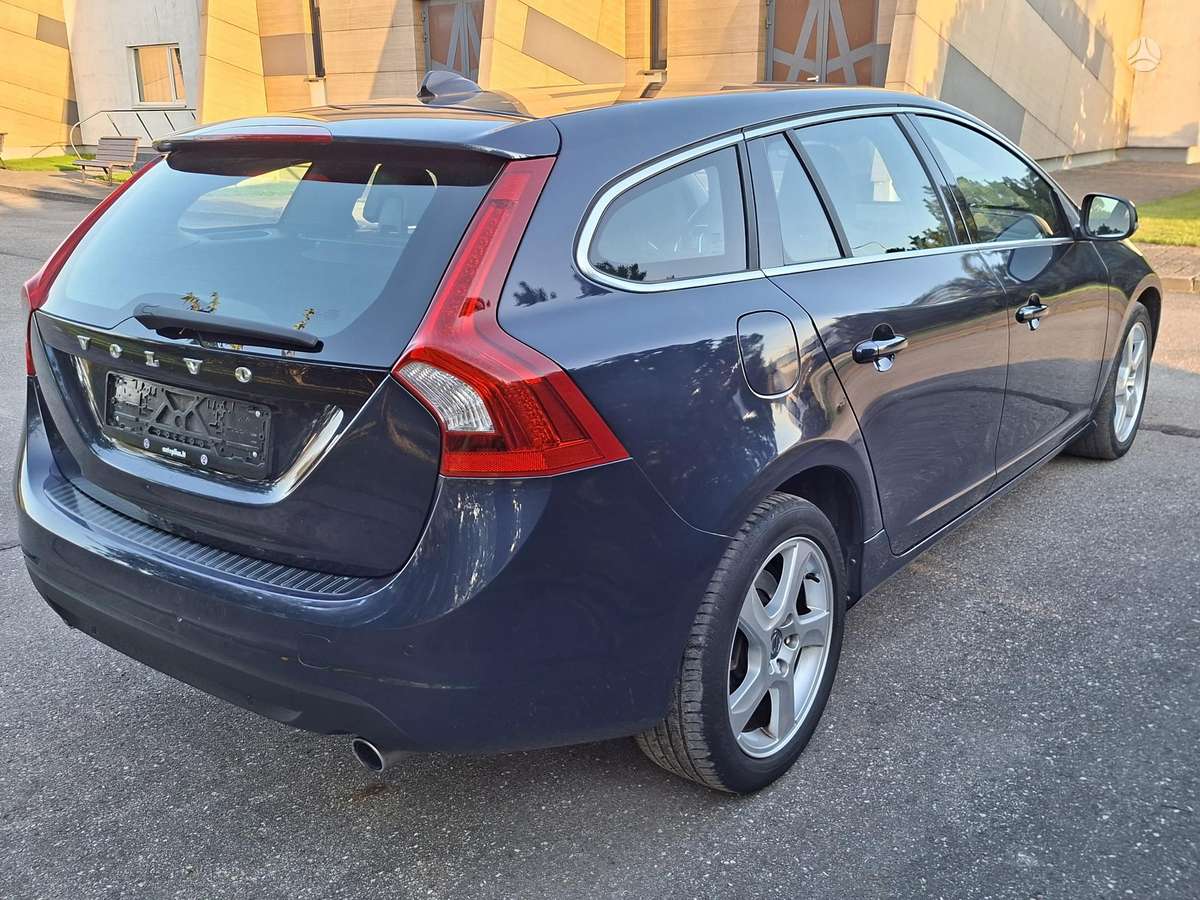 Volvo V60, 2.4 l., hatchback