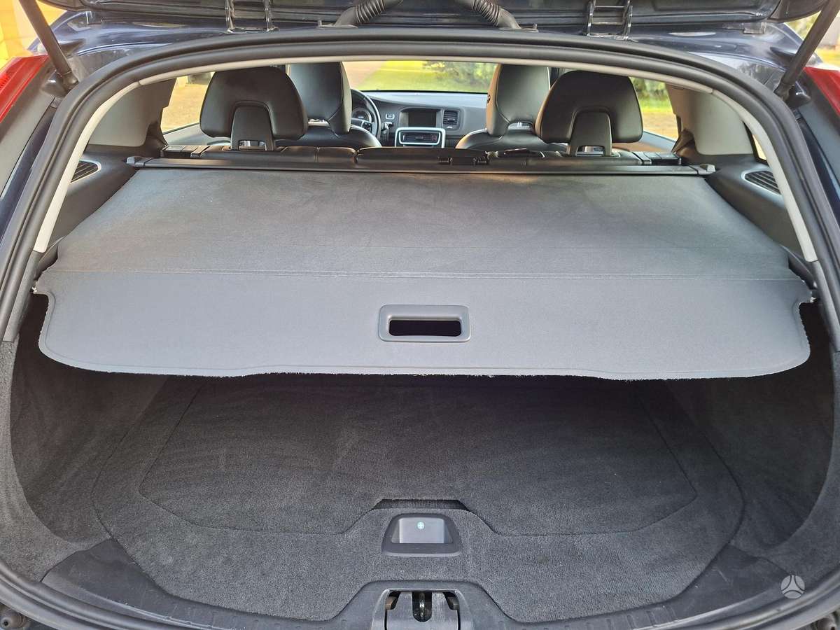 Volvo V60, 2.4 l., hatchback