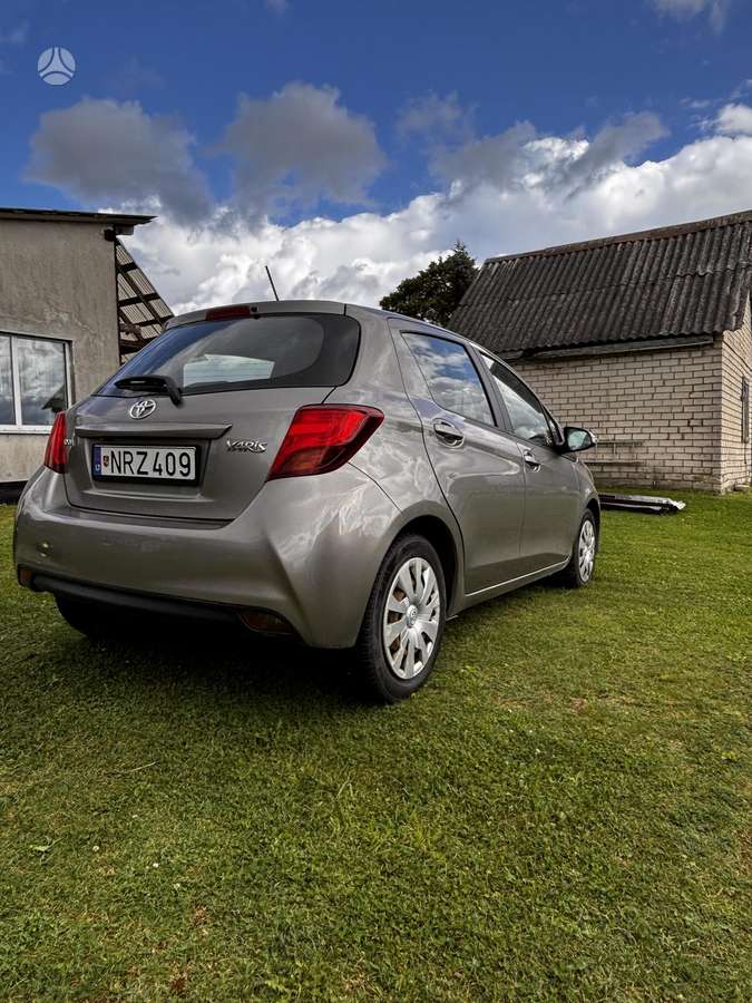 Toyota Yaris - 2