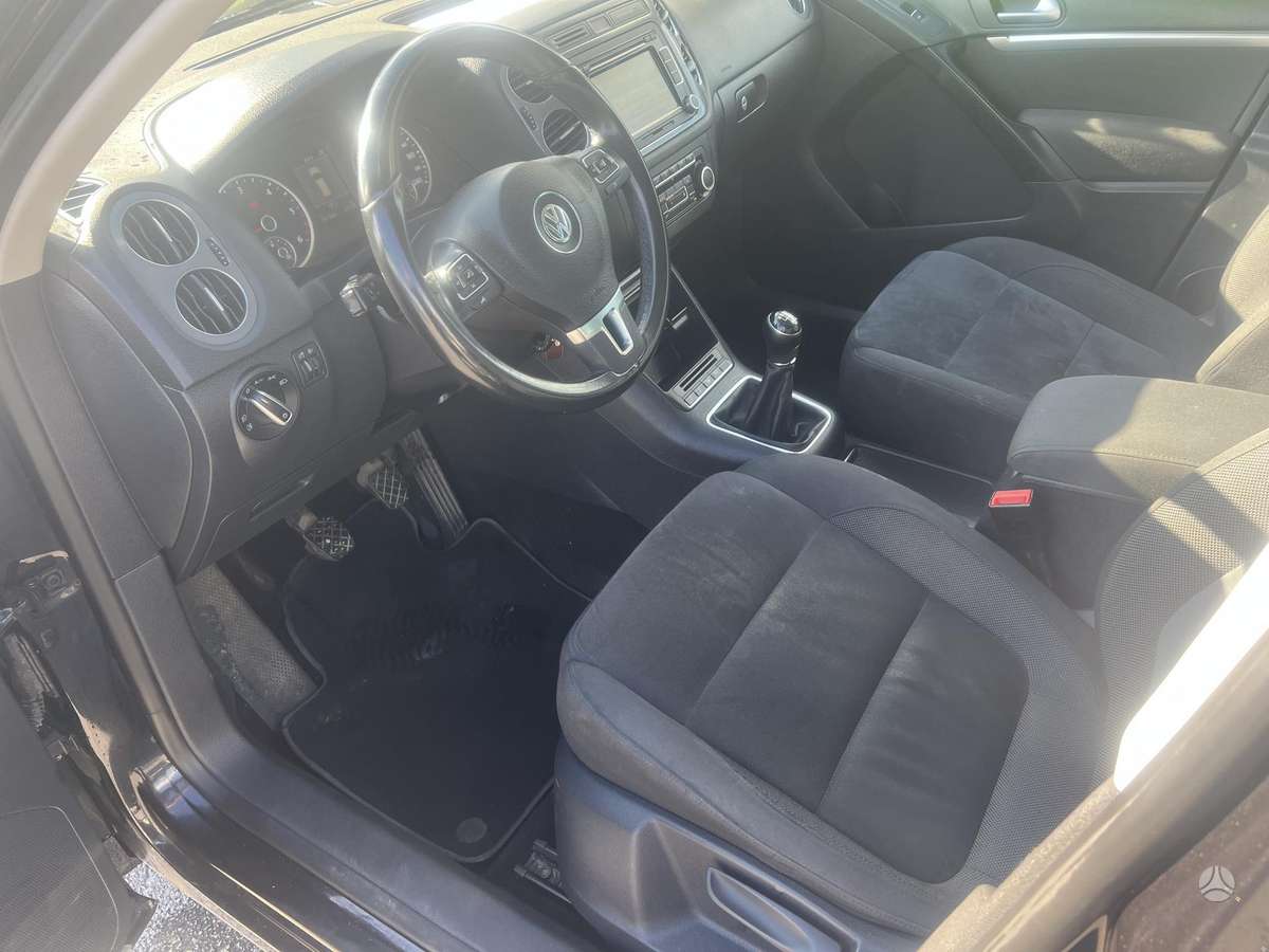 Volkswagen Tiguan - 6
