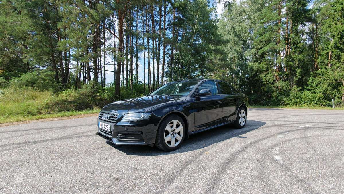 Audi A4, 2.0 l., Седан