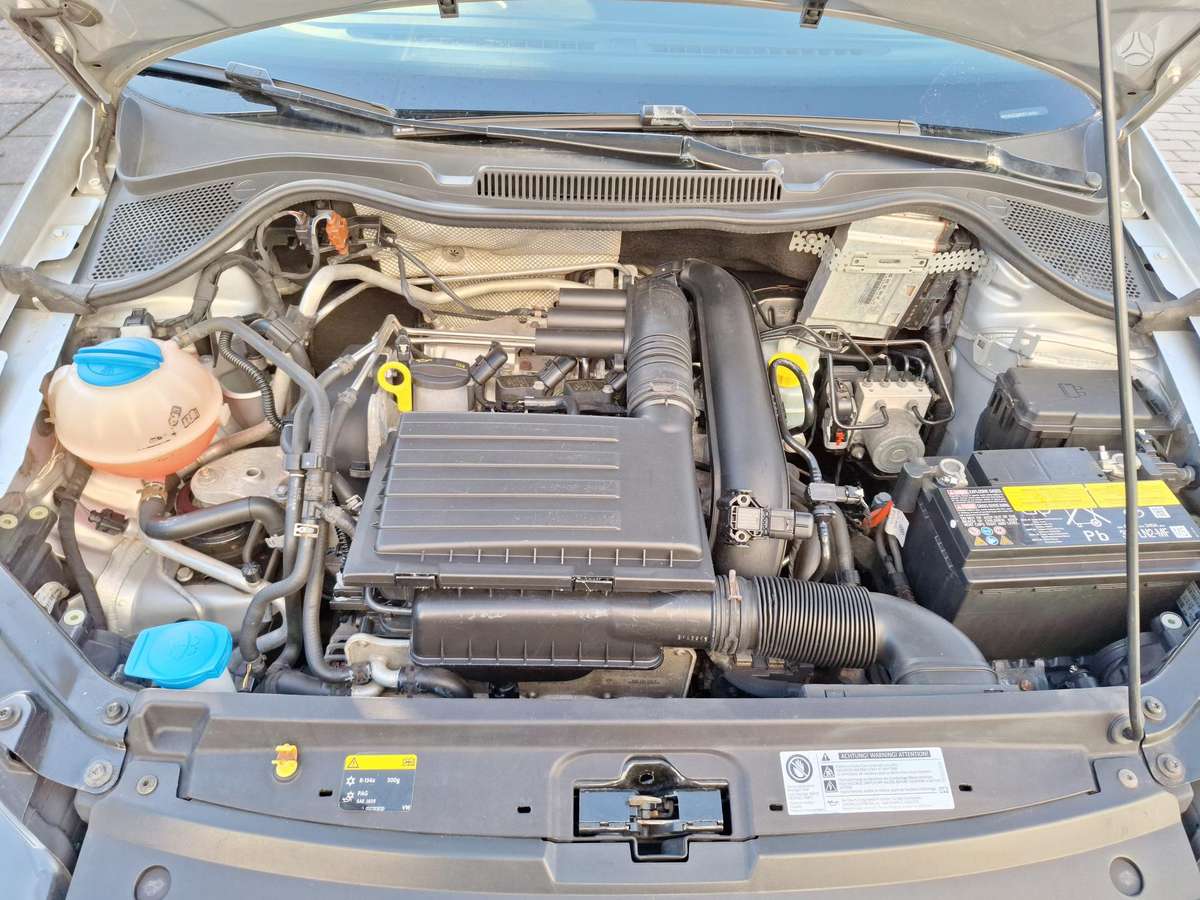 Volkswagen Polo - 7