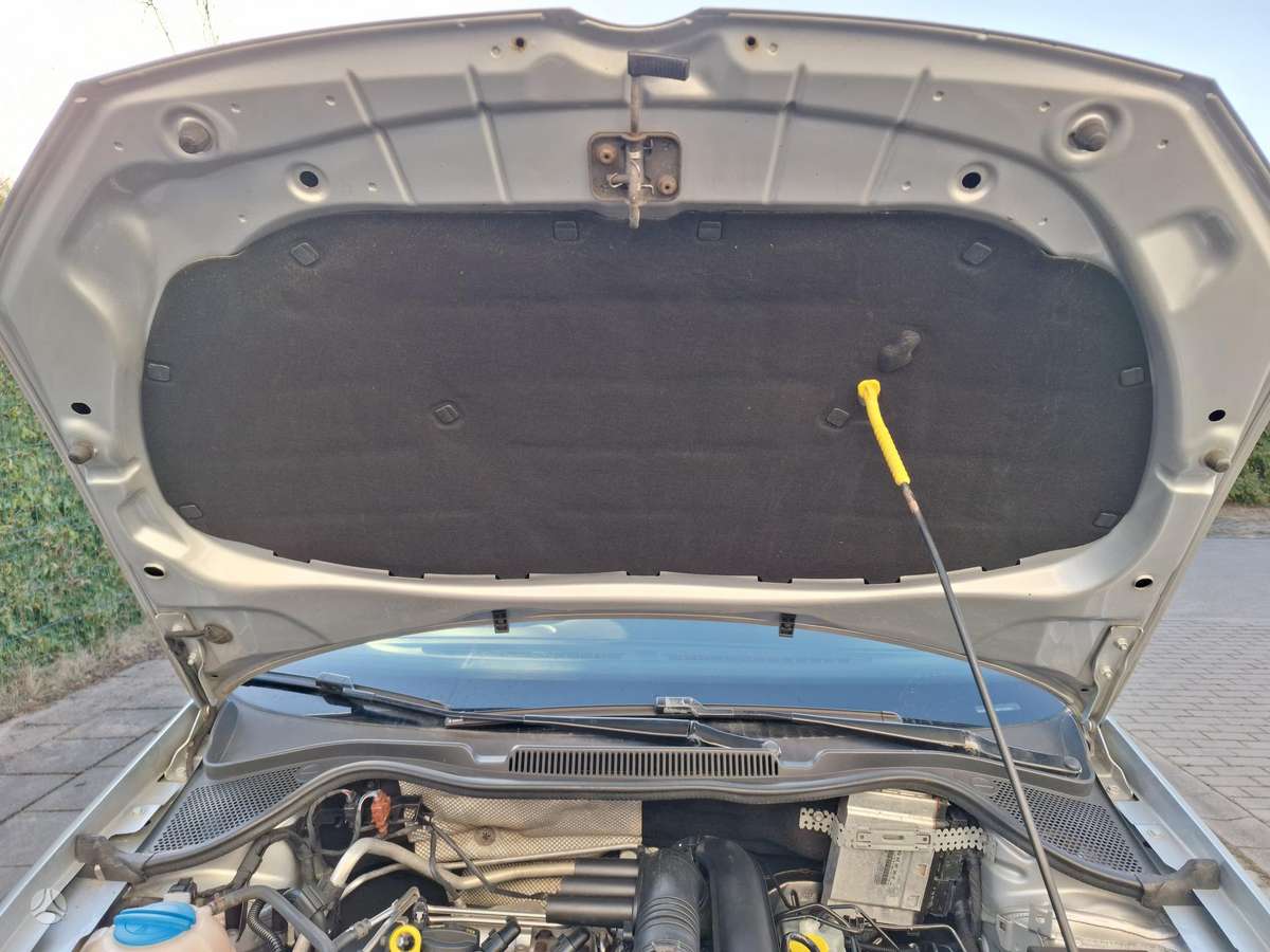 Volkswagen Polo - 8