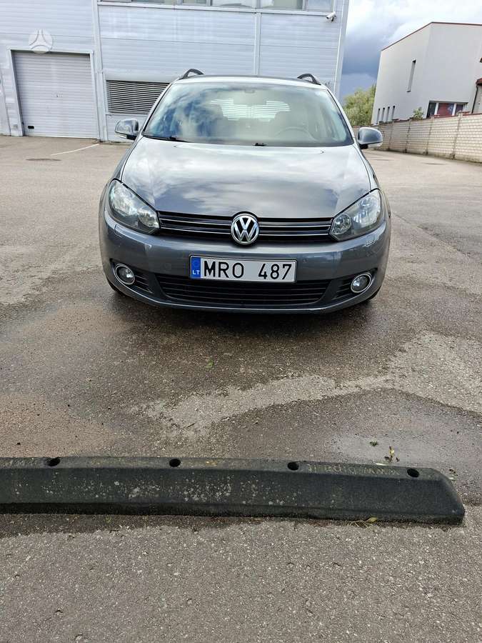 Volkswagen Golf - 2