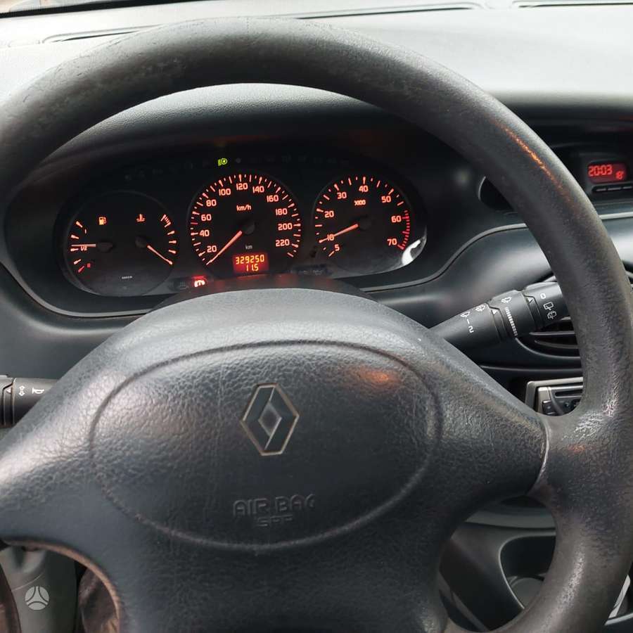 Renault Scenic - 8