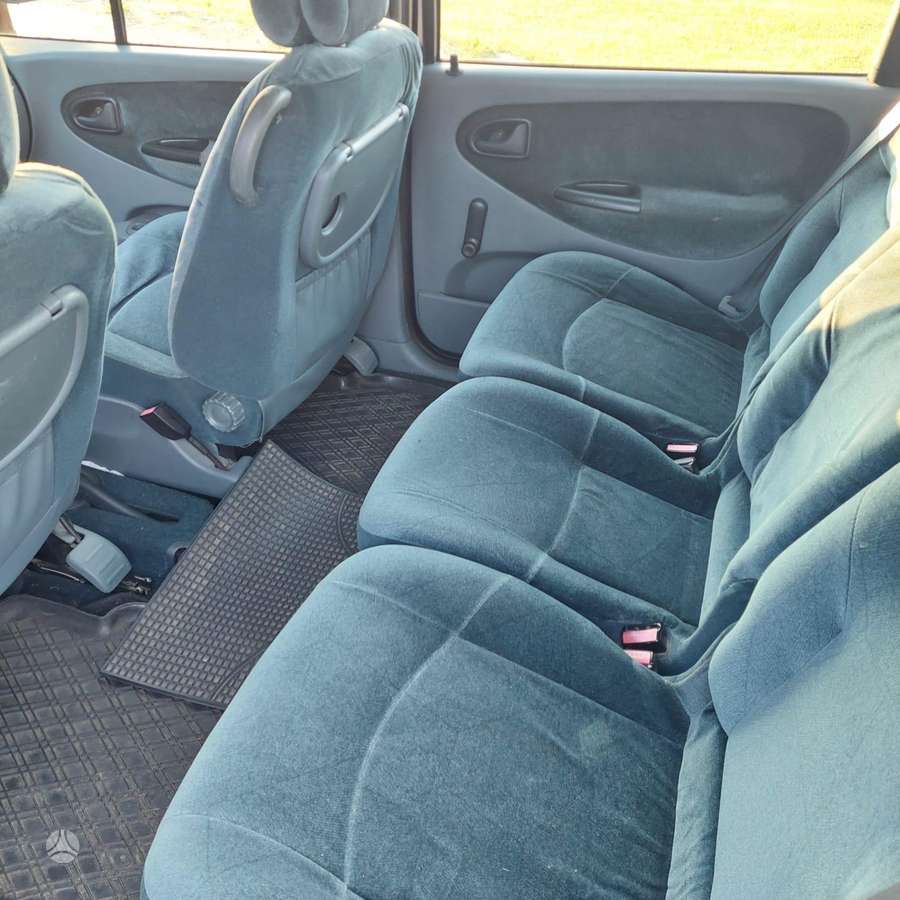 Renault Scenic - 10