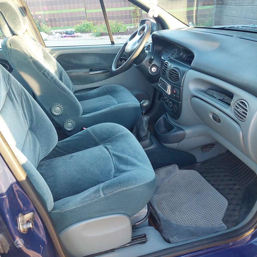 Renault Scenic - 11