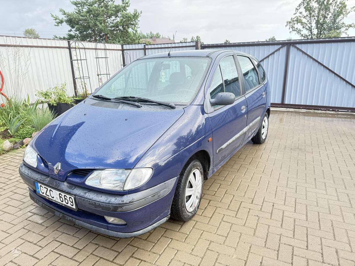 Renault Scenic - 1
