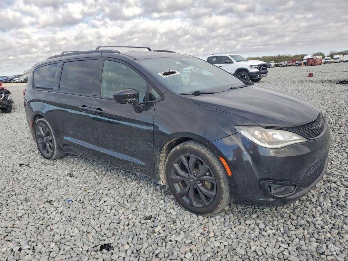Chrysler Pacifica, 3.6 l., Минивэн
