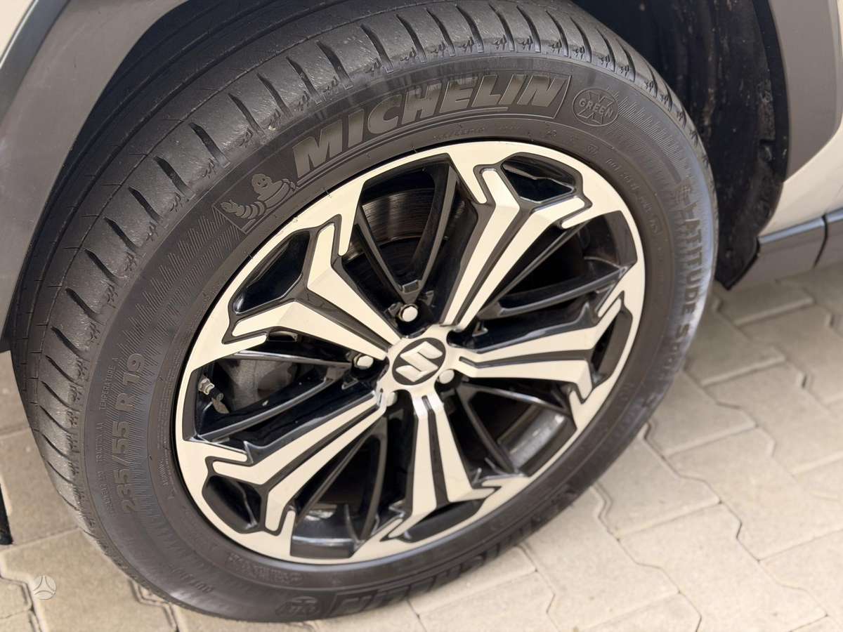 Suzuki Across - 12