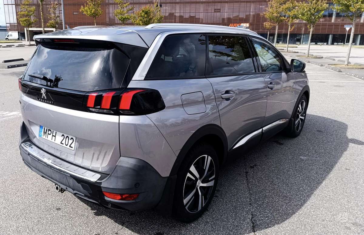 Peugeot 5008 - 3