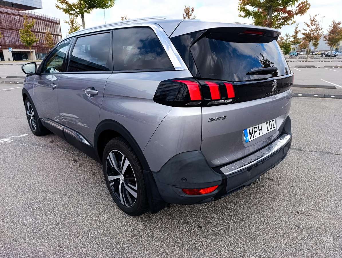 Peugeot 5008 - 4