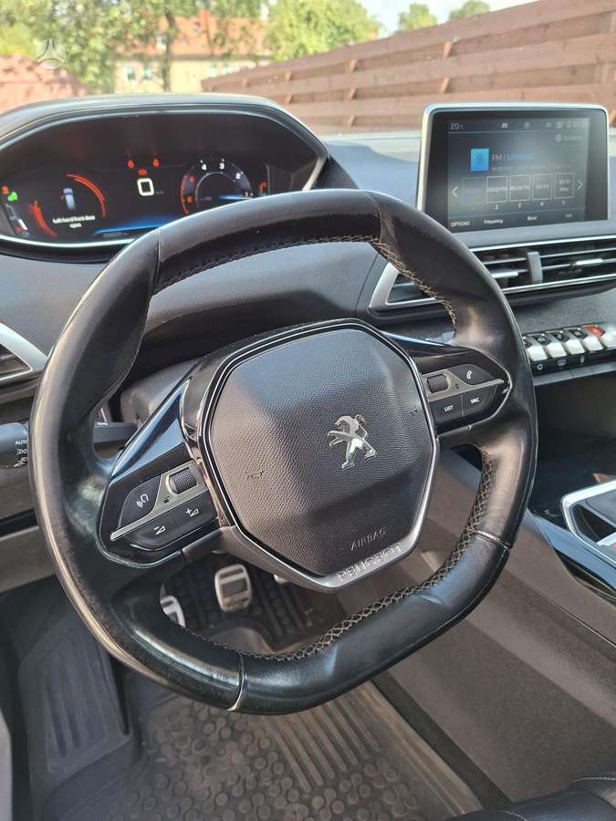 Peugeot 5008 - 5