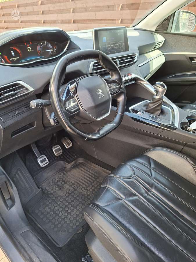 Peugeot 5008 - 6