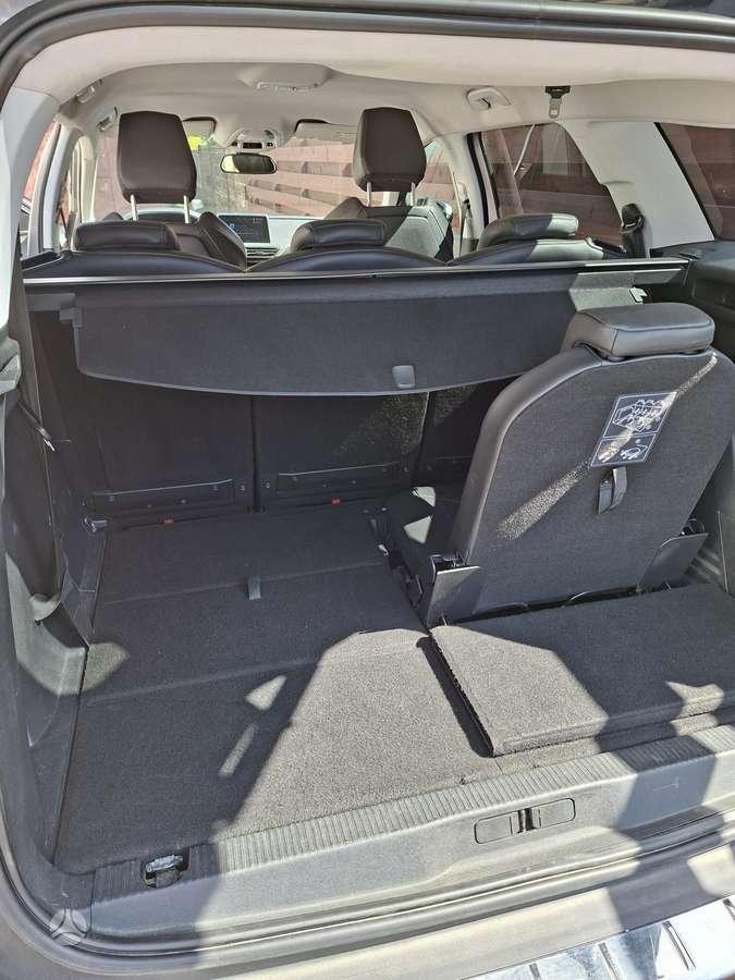 Peugeot 5008 - 8