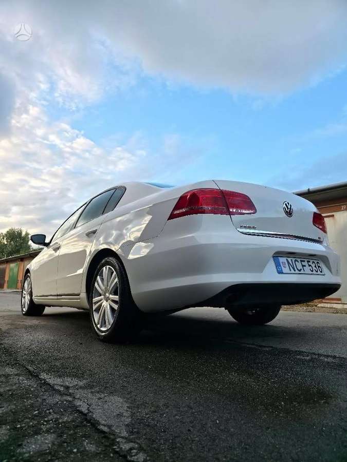 Volkswagen Passat - 3