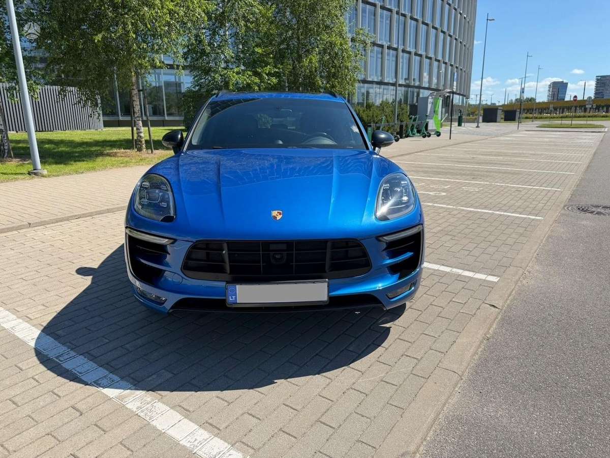 Porsche Macan - 3