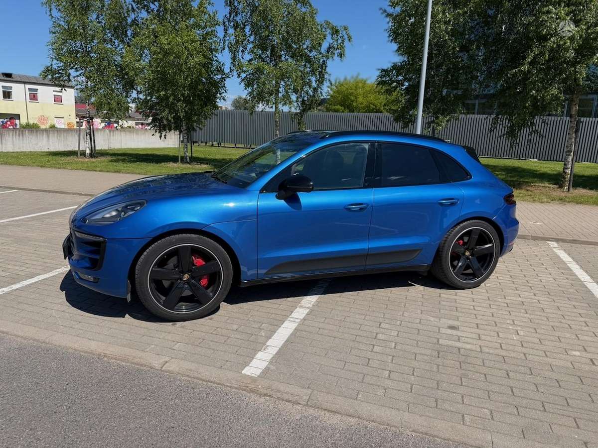 Porsche Macan - 4